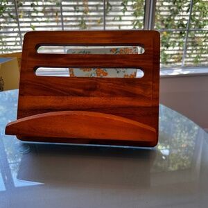 T & G Wood Cook Book Stand